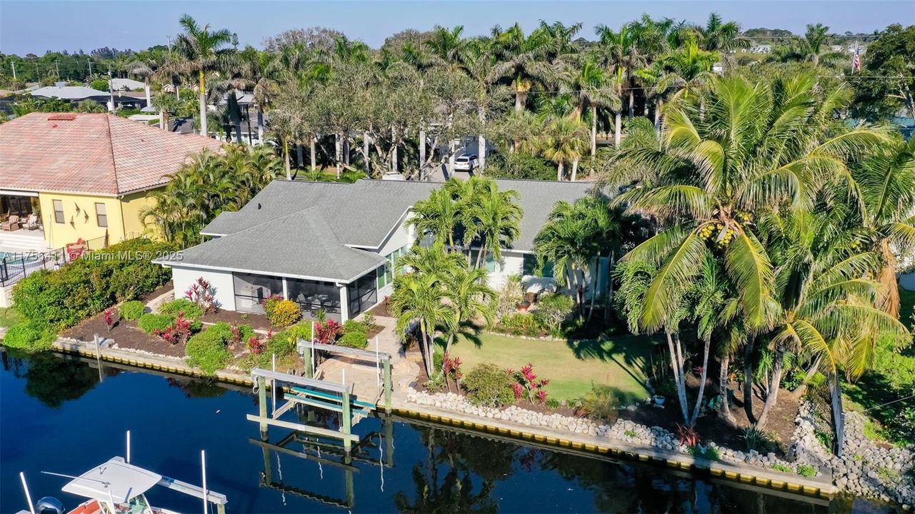 Recently Sold: $749,900 (4 beds, 2 baths, 1965 Square Feet)