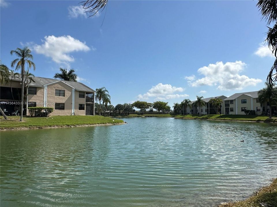 Recently Sold: $220,000 (3 beds, 2 baths, 1195 Square Feet)