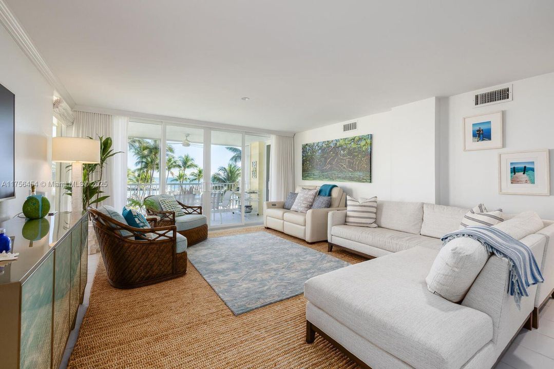 Recently Sold: $1,425,000 (3 beds, 2 baths, 0 Square Feet)
