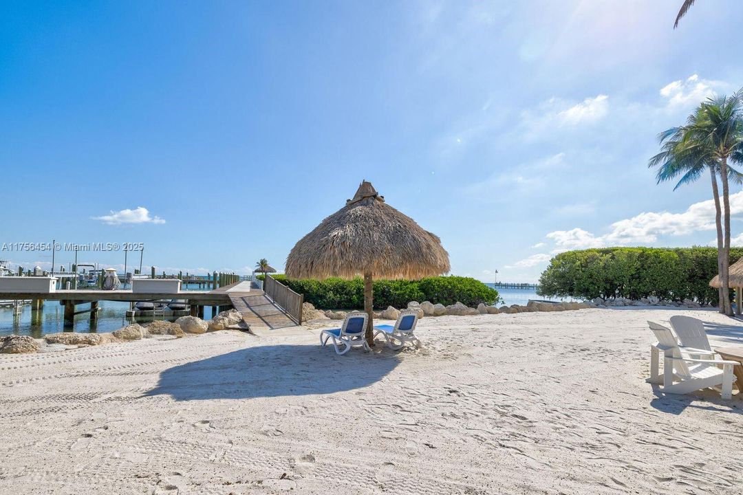 Recently Sold: $1,425,000 (3 beds, 2 baths, 0 Square Feet)