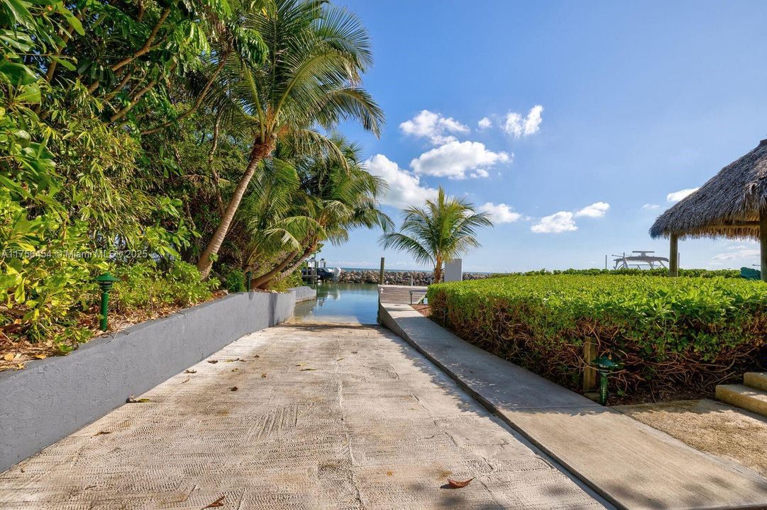 Recently Sold: $1,425,000 (3 beds, 2 baths, 0 Square Feet)