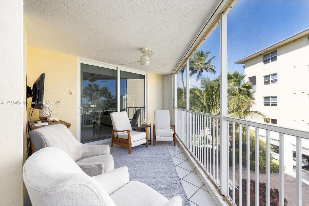 Recently Sold: $1,425,000 (3 beds, 2 baths, 0 Square Feet)