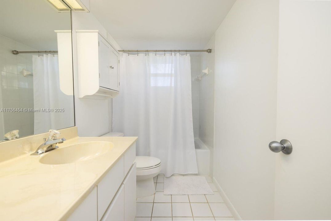 Recently Sold: $1,425,000 (3 beds, 2 baths, 0 Square Feet)