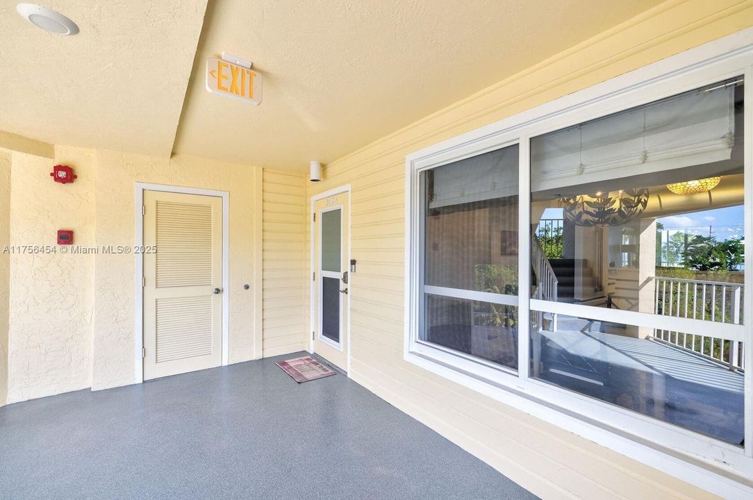 Recently Sold: $1,425,000 (3 beds, 2 baths, 0 Square Feet)