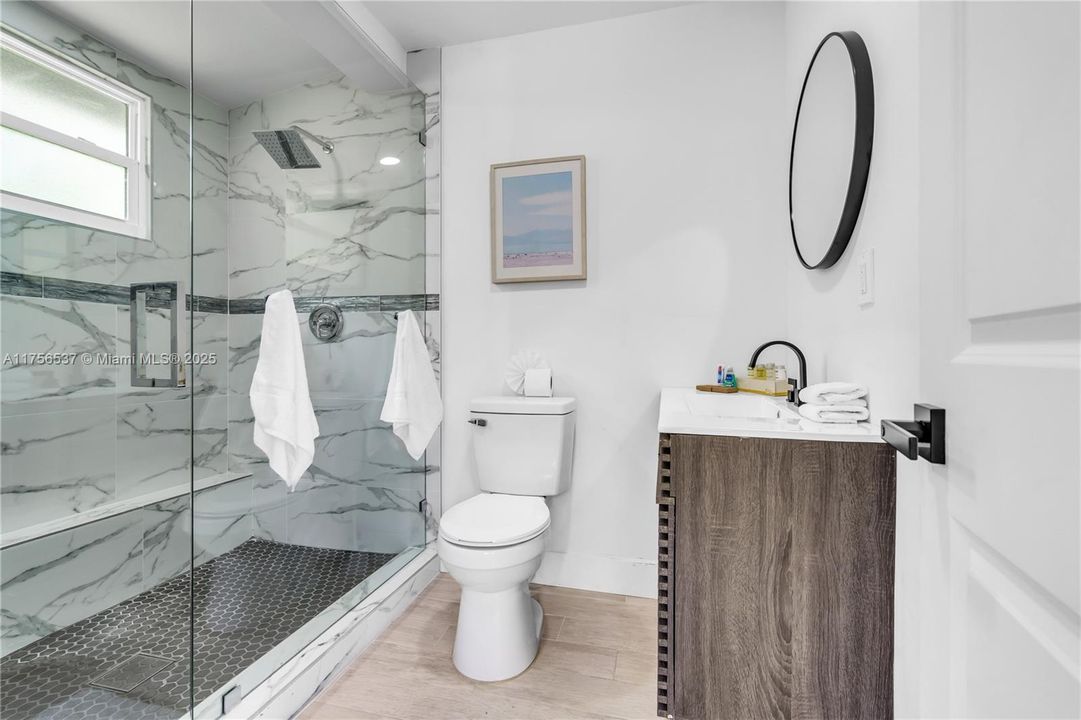 Recently Sold: $1,400,000 (4 beds, 3 baths, 2132 Square Feet)