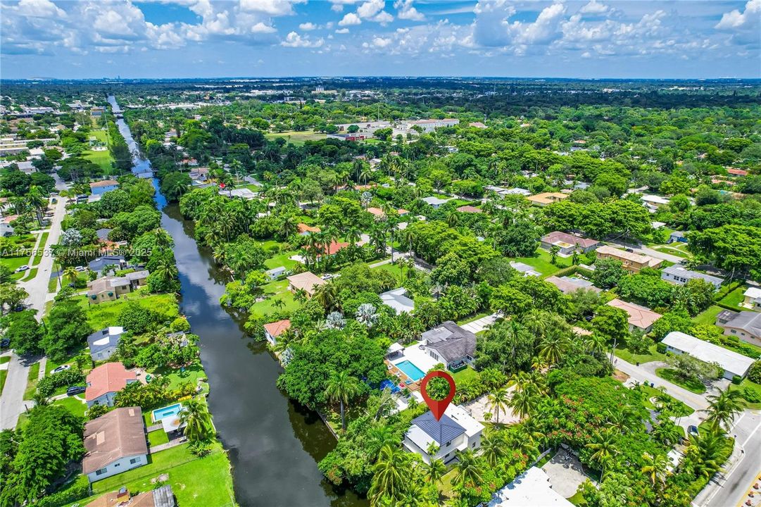 Recently Sold: $1,400,000 (4 beds, 3 baths, 2132 Square Feet)
