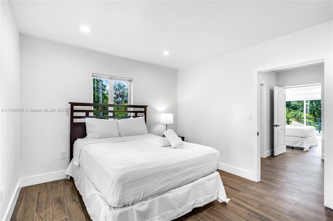 Recently Sold: $1,400,000 (4 beds, 3 baths, 2132 Square Feet)