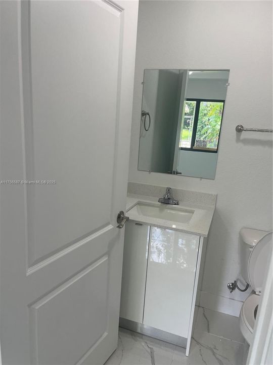 最近租的: $2,500 (3 贝兹, 2 浴室, 0 平方英尺)