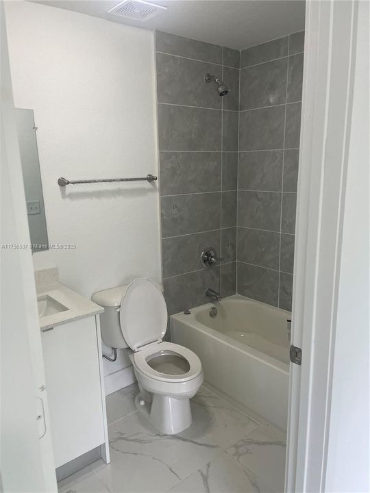 最近租的: $2,500 (3 贝兹, 2 浴室, 0 平方英尺)