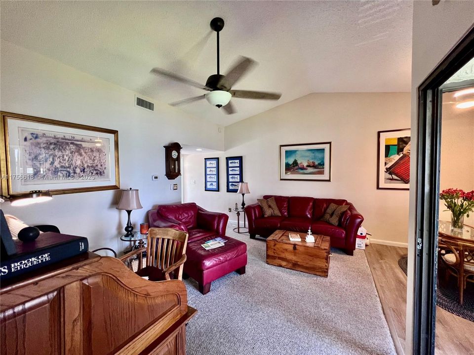 En Venta: $220,000 (1 camas, 1 baños, 685 Pies cuadrados)