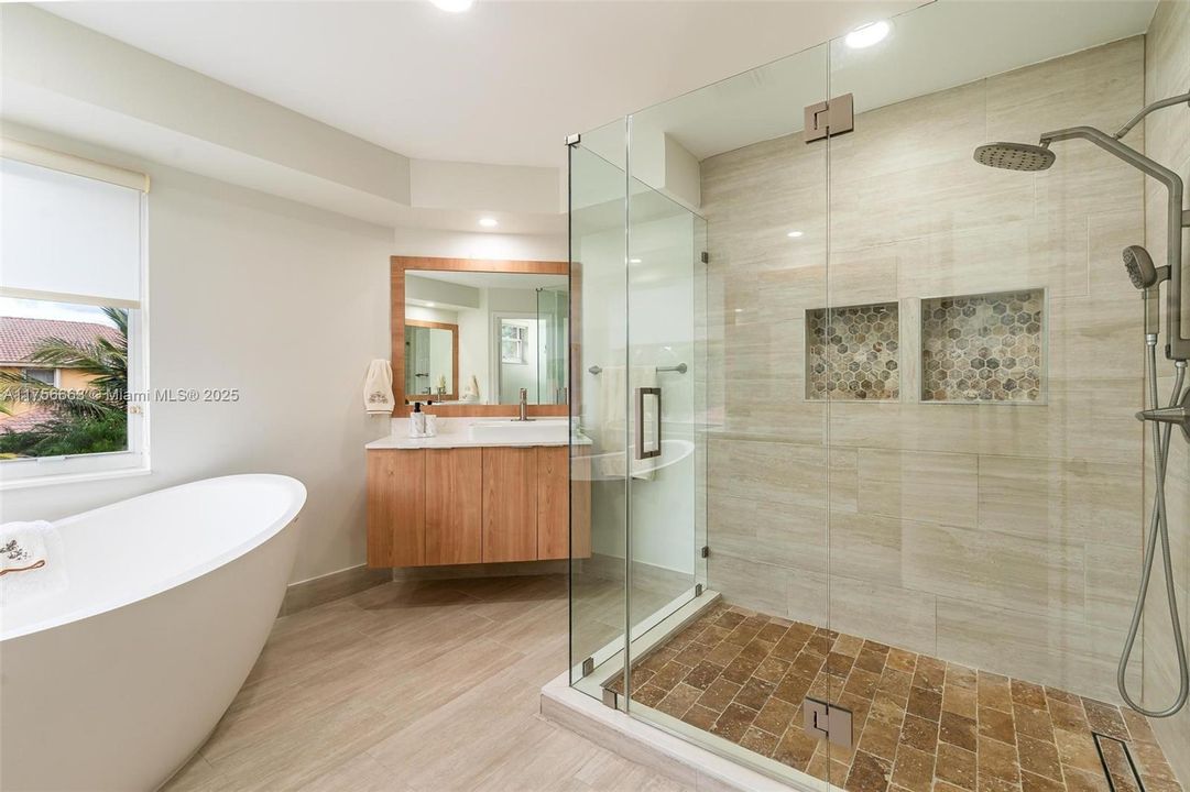 Недавно продано: $960,000 (4 спален, 3 ванн, 2910 Квадратных фут)