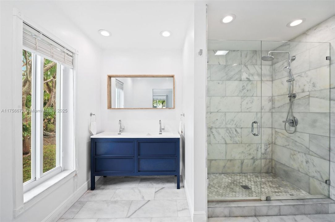 Vendido Recientemente: $1,575,000 (5 camas, 3 baños, 2509 Pies cuadrados)