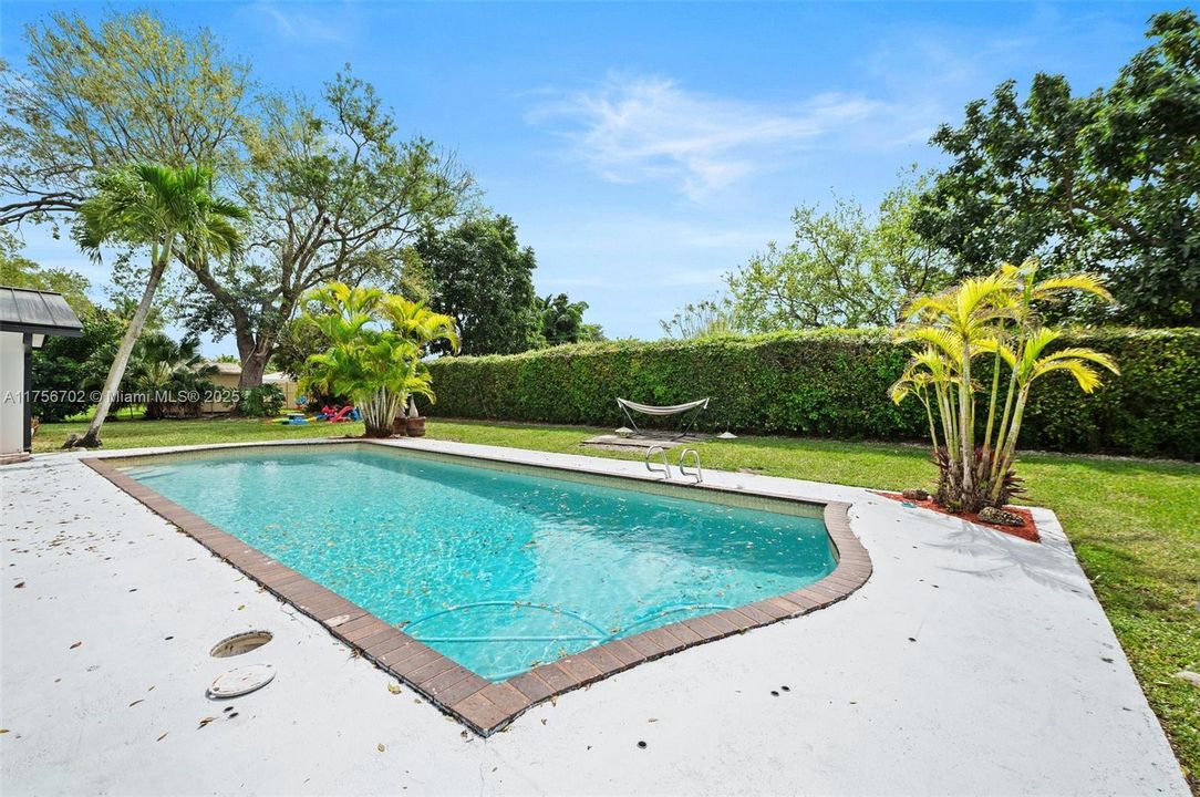 最近售出: $1,199,000 (4 贝兹, 3 浴室, 2054 平方英尺)