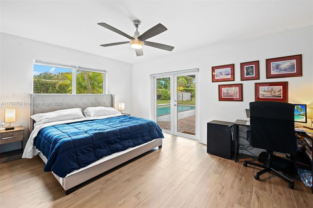 最近售出: $1,199,000 (4 贝兹, 3 浴室, 2054 平方英尺)