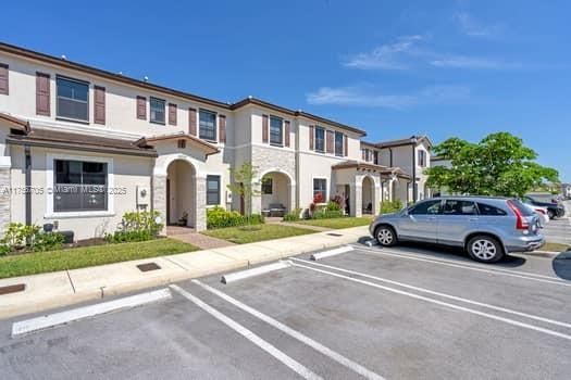 最近售出: $430,000 (3 贝兹, 3 浴室, 1328 平方英尺)