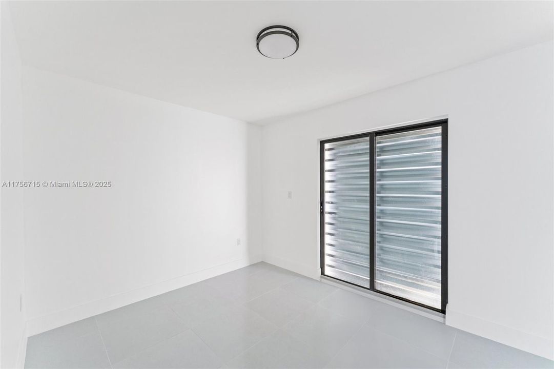 Vendido Recientemente: $499,000 (3 camas, 2 baños, 1081 Pies cuadrados)