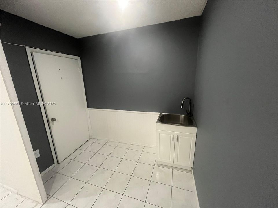 Active With Contract: $1,500 (0 beds, 0 baths, 0 Square Feet)