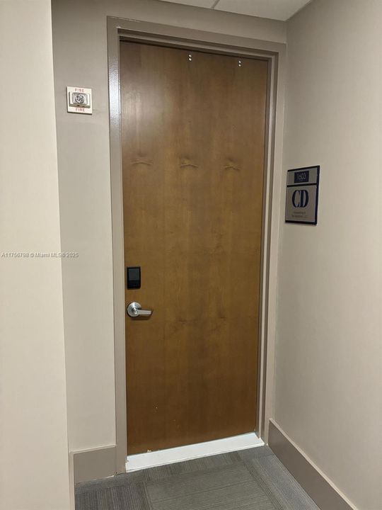 Recently Sold: $2,800 (0 beds, 0 baths, 0 Square Feet)