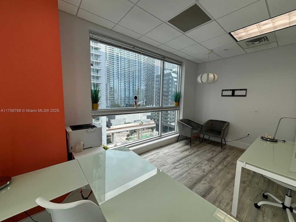 Recently Sold: $2,800 (0 beds, 0 baths, 0 Square Feet)