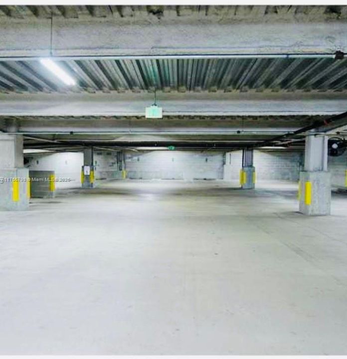 Recently Sold: $2,800 (0 beds, 0 baths, 0 Square Feet)