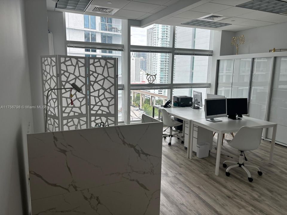 Recently Sold: $2,800 (0 beds, 0 baths, 0 Square Feet)