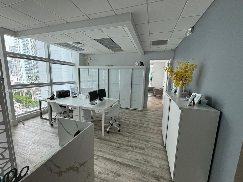 Recently Sold: $2,800 (0 beds, 0 baths, 0 Square Feet)