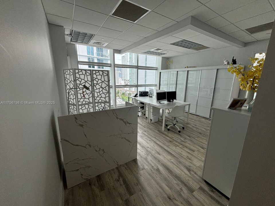 Recently Sold: $2,800 (0 beds, 0 baths, 0 Square Feet)