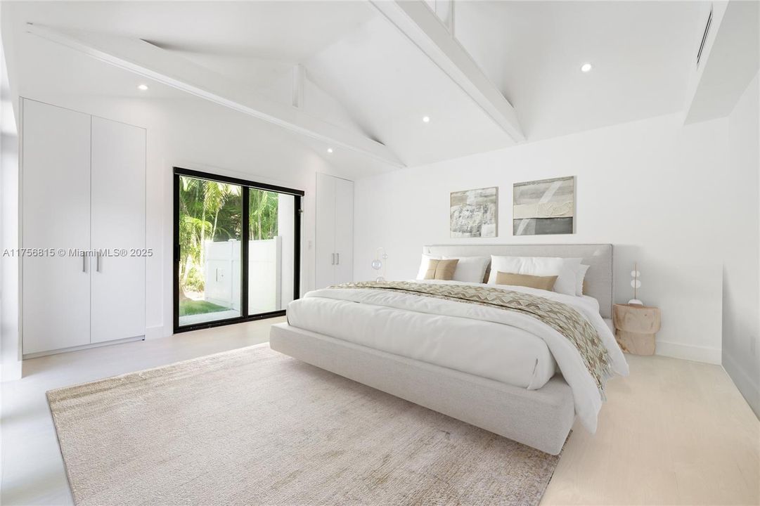 Recientemente alquilado: $13,000 (4 camas, 3 baños, 2312 Pies cuadrados)