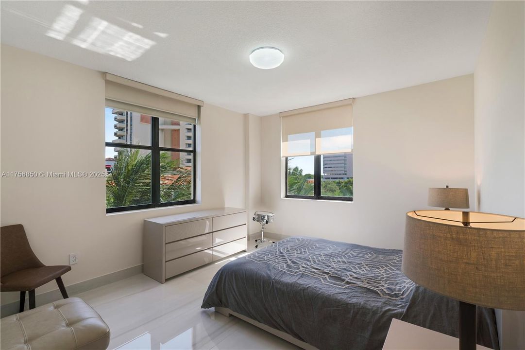 For Sale: $650,000 (3 beds, 2 baths, 1351 Square Feet)