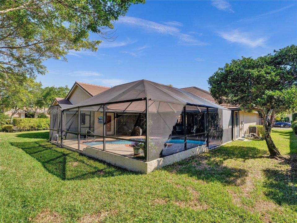 Recently Sold: $1,195,000 (5 beds, 3 baths, 2825 Square Feet)