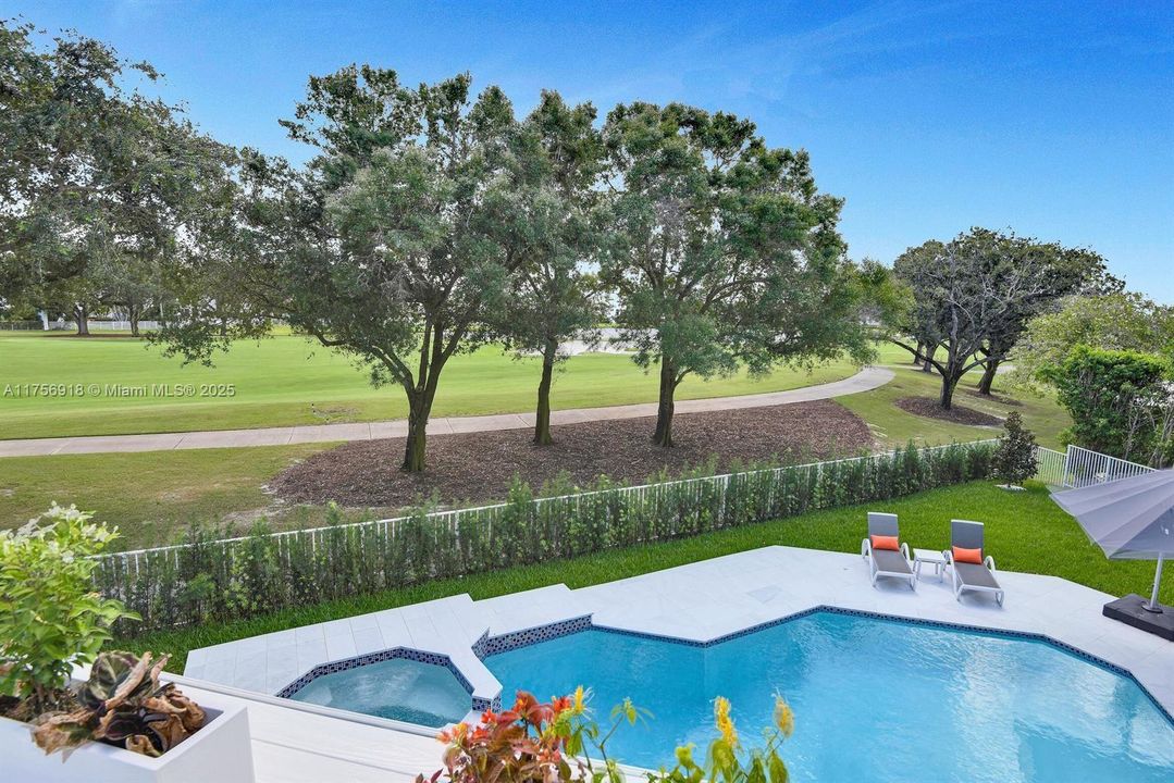 For Sale: $3,895,000 (6 beds, 6 baths, 4201 Square Feet)