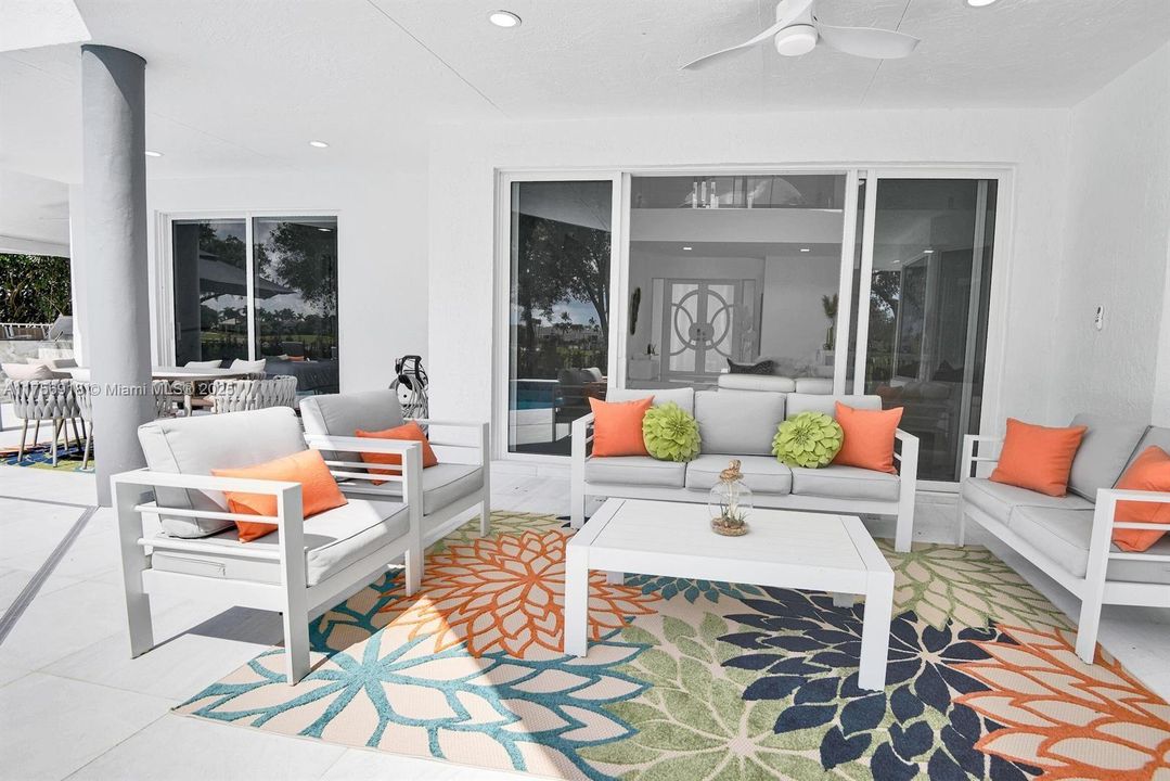 For Sale: $3,895,000 (6 beds, 6 baths, 4201 Square Feet)