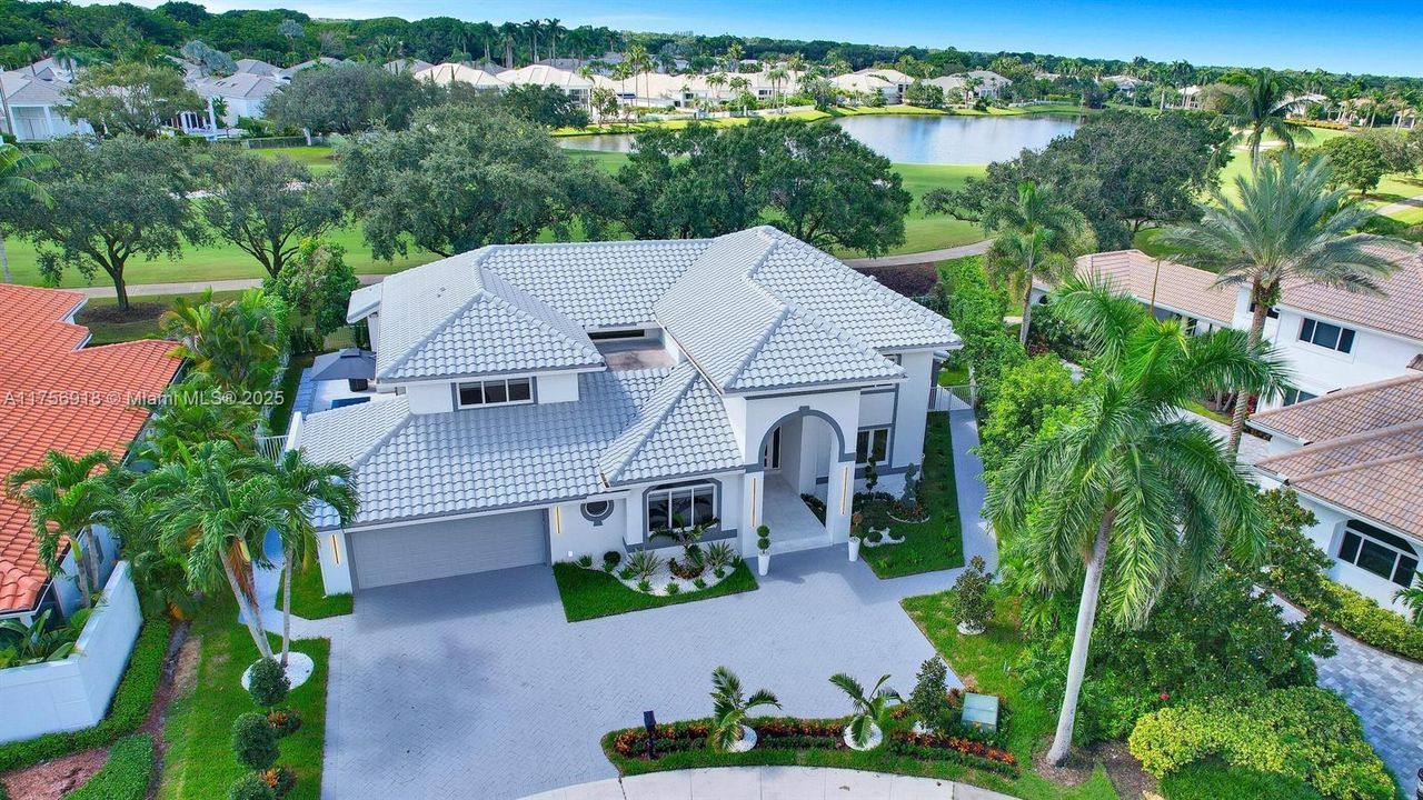 For Sale: $3,895,000 (6 beds, 6 baths, 4201 Square Feet)