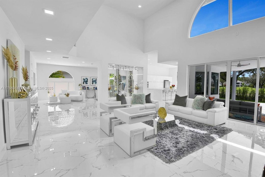 For Sale: $3,895,000 (6 beds, 6 baths, 4201 Square Feet)