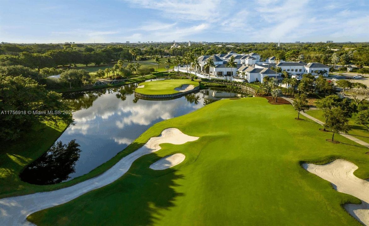 For Sale: $3,895,000 (6 beds, 6 baths, 4201 Square Feet)