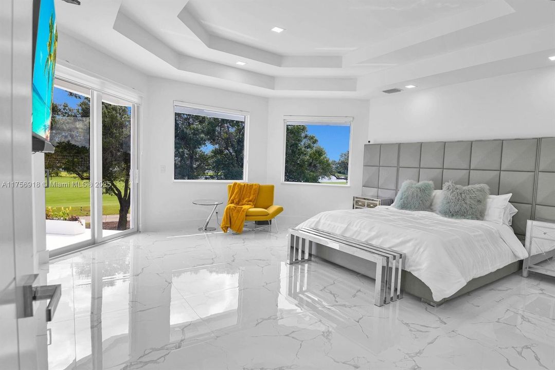 For Sale: $3,895,000 (6 beds, 6 baths, 4201 Square Feet)