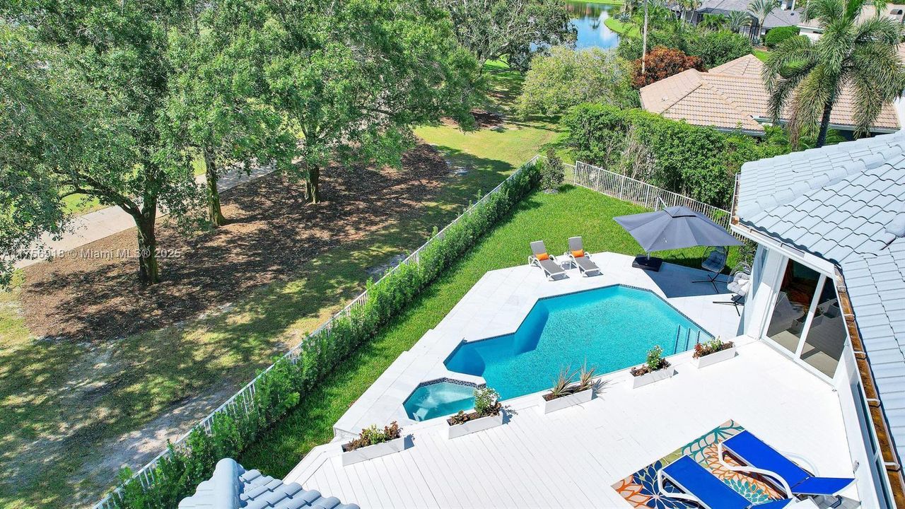 For Sale: $3,895,000 (6 beds, 6 baths, 4201 Square Feet)