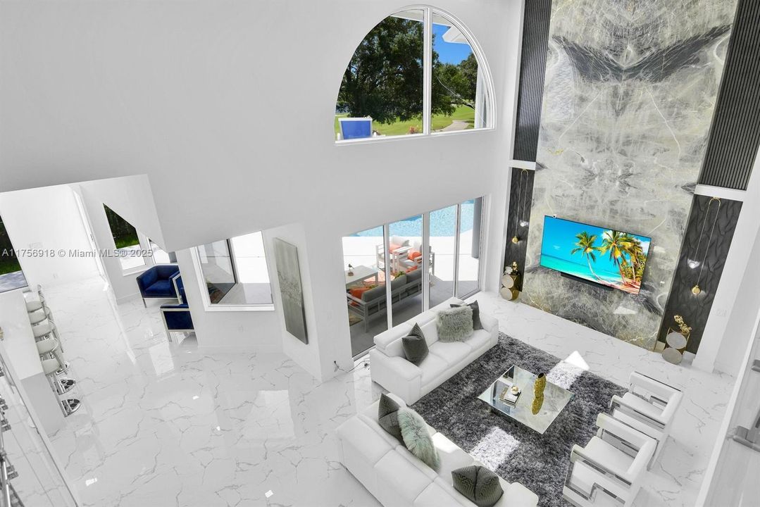For Sale: $3,895,000 (6 beds, 6 baths, 4201 Square Feet)