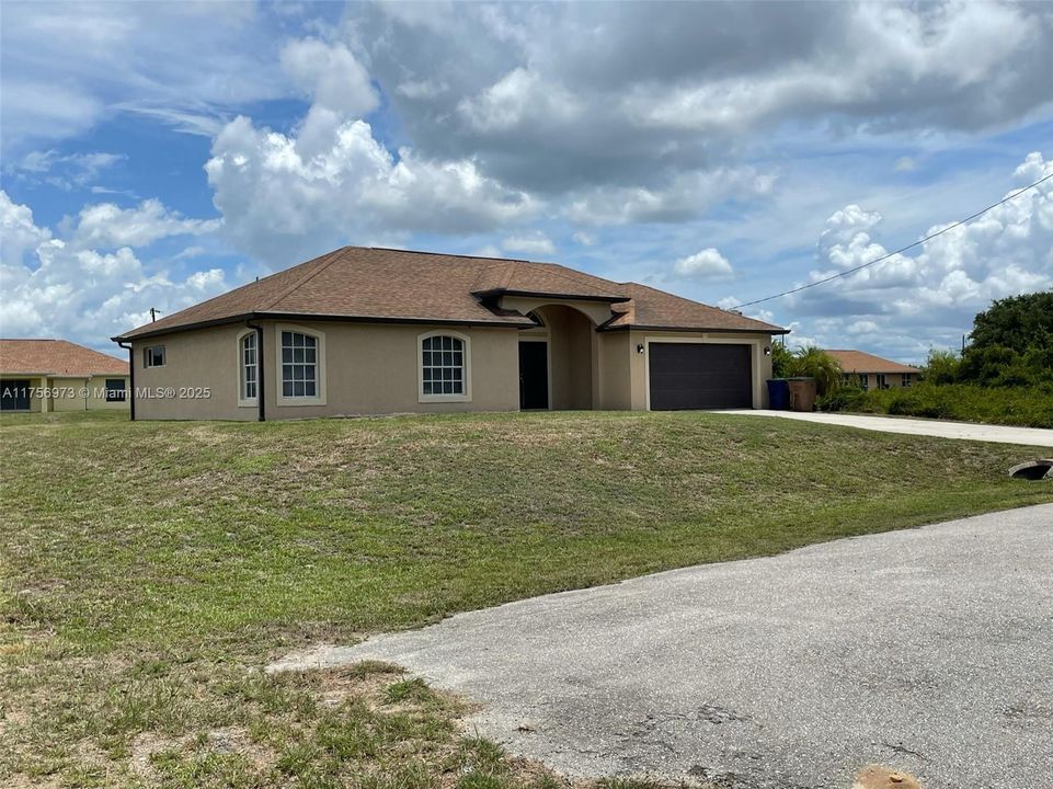 Недавно арендовано: $2,000 (3 спален, 2 ванн, 0 Квадратных фут)