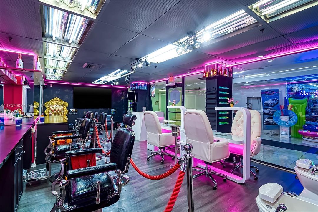 На продажу: $299,000 (0 спален, 0 ванн, 0 Квадратных фут)