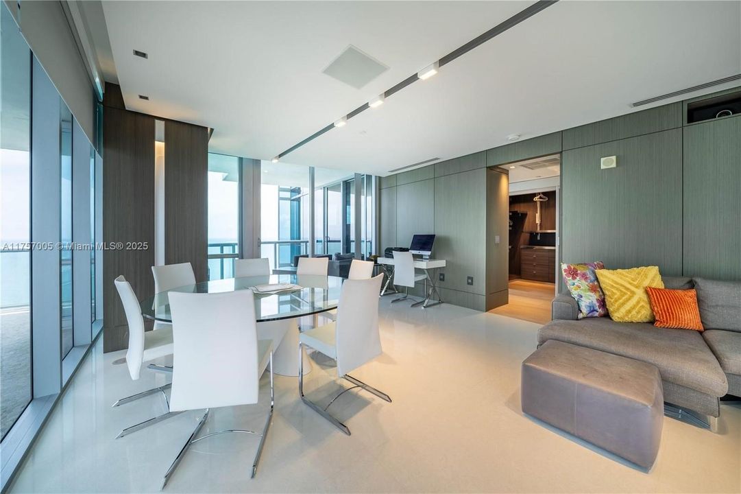 待售: $3,650,000 (4 贝兹, 4 浴室, 2485 平方英尺)