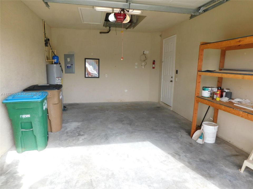 出租: $2,000 (3 贝兹, 2 浴室, 1499 平方英尺)