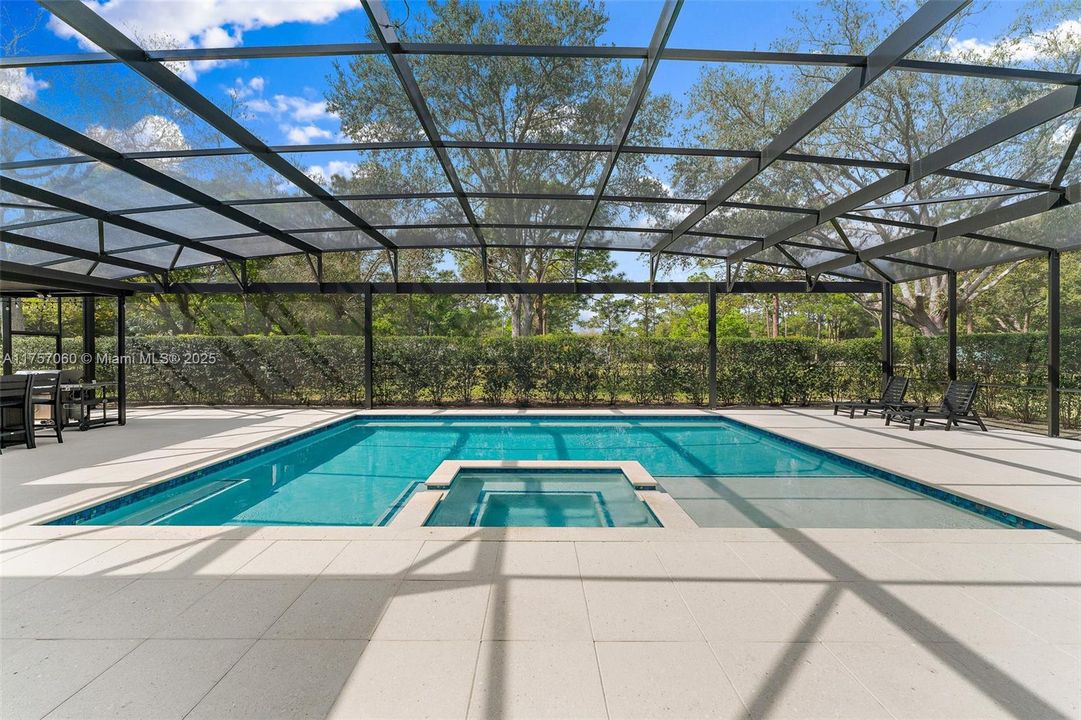 Recently Sold: $2,900,000 (5 beds, 4 baths, 4884 Square Feet)