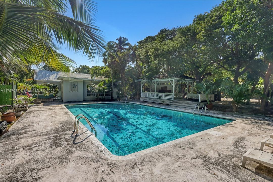 Vendido Recientemente: $1,550,000 (2 camas, 1 baños, 1556 Pies cuadrados)