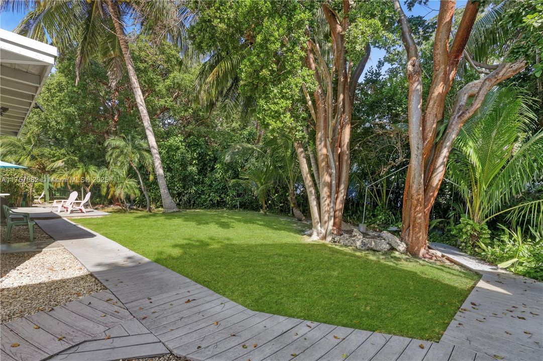 Vendido Recientemente: $1,550,000 (2 camas, 1 baños, 1556 Pies cuadrados)