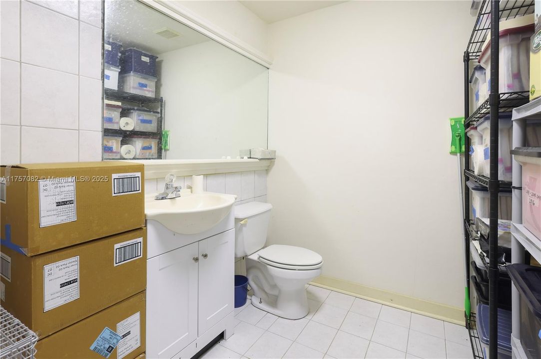 Vendido Recientemente: $1,550,000 (2 camas, 1 baños, 1556 Pies cuadrados)