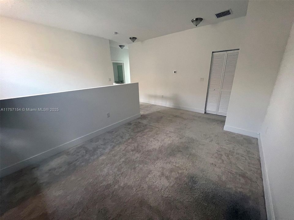 Recientemente alquilado: $2,200 (3 camas, 2 baños, 1958 Pies cuadrados)