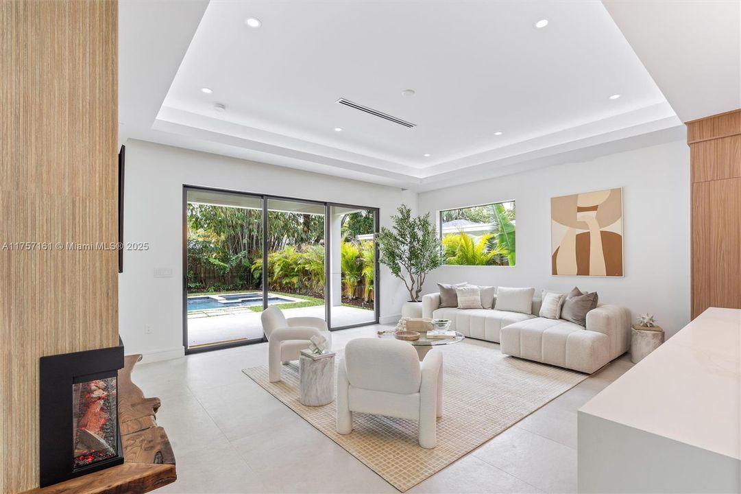 Недавно продано: $2,095,000 (4 спален, 3 ванн, 3235 Квадратных фут)