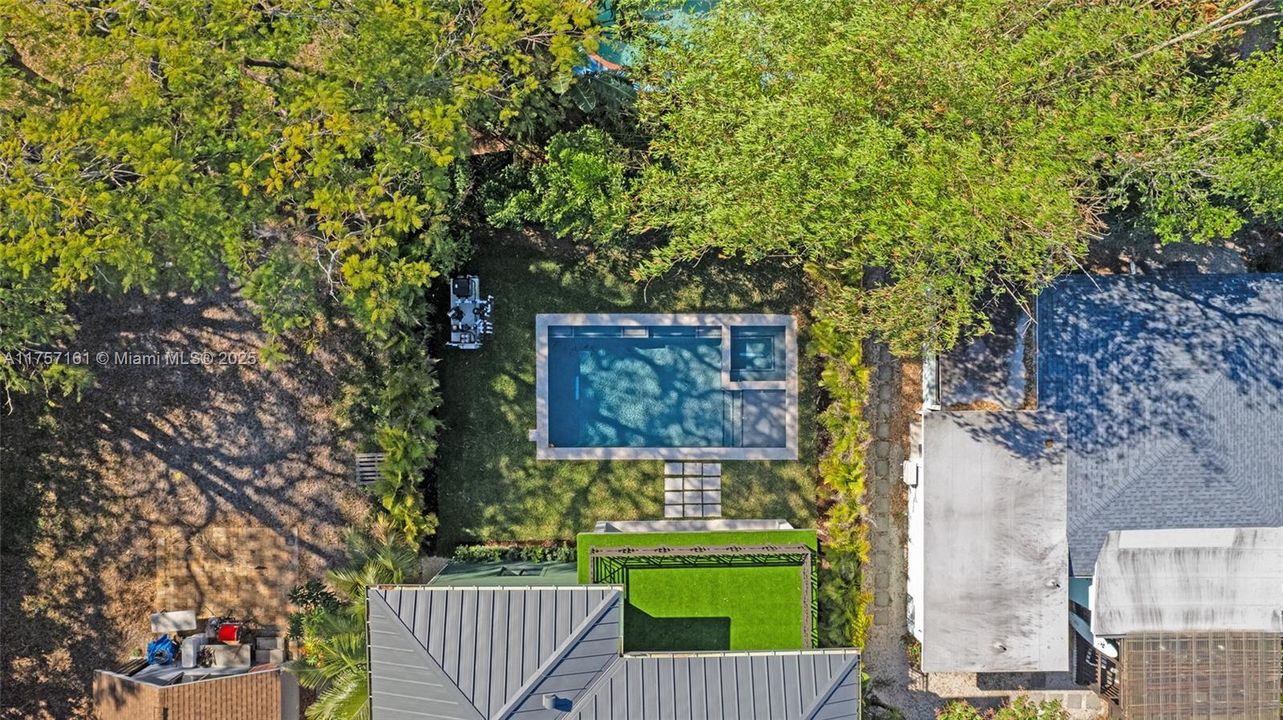 Недавно продано: $2,095,000 (4 спален, 3 ванн, 3235 Квадратных фут)