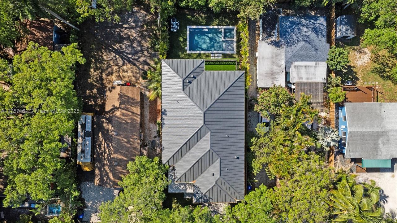 Недавно продано: $2,095,000 (4 спален, 3 ванн, 3235 Квадратных фут)